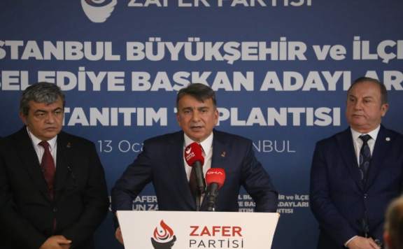 Zafer Partisi'nin İstanbul Büyükşehir Belediye Başkan Adayı Azmi Karamahmutoğlu oldu