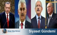 TÜRKİYE DEMOKRASİ NÖBETİNE HIZ KESMEDEN DEVAM ETTİ