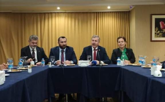 SELÇUK ÖZDAĞ: ''ERKEN SEÇİM KAPIDA''