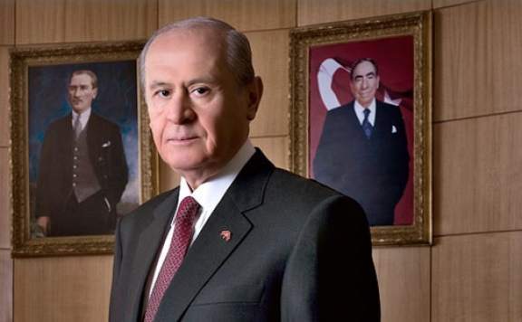 BAHÇELİ: ''KKTC CUMHURBAŞKANI AKINCI ENOSİS YÖRÜNGESİNE GİRMİŞTİR''