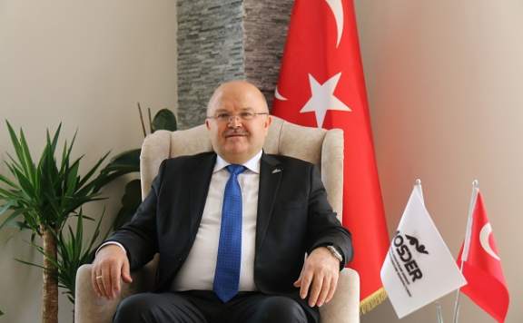 KORONAVİRÜS AVRUPA'YA SIÇRADI: İTALYA'DA MOBİLYA FUARI ERTELENDİ