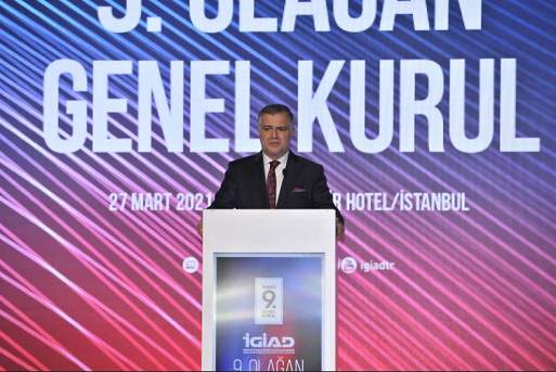İGİAD 9. OLAĞAN GENEL KURUL'DA AYHAN KARAHAN GÜVEN TAZELEDİ