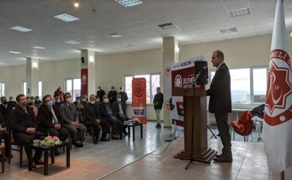ÜNİVERSİTEDEN ÇİFTÇİLERE DESTEK