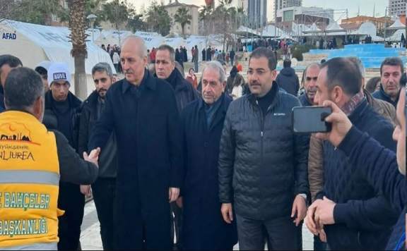 Kurtulmuş, Şanlıurfa'da çadır kentleri ziyaret etti